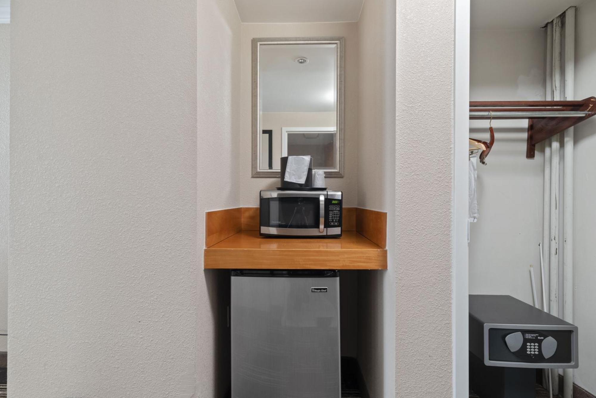 Hotel Executive Suites Carteret Ngoại thất bức ảnh